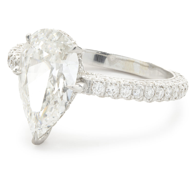 18 Karat White Gold Pear Cut Diamond Engagement Ring