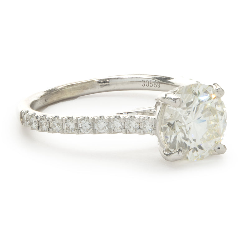 14 Karat White Gold Round Brilliant Cut Diamond Engagement Ring