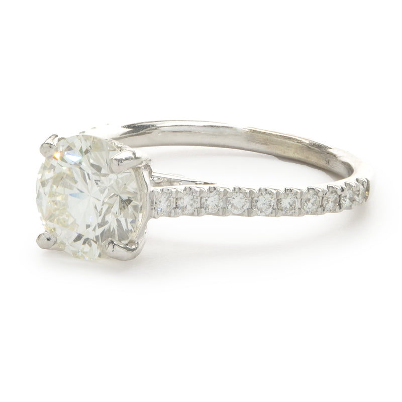 14 Karat White Gold Round Brilliant Cut Diamond Engagement Ring