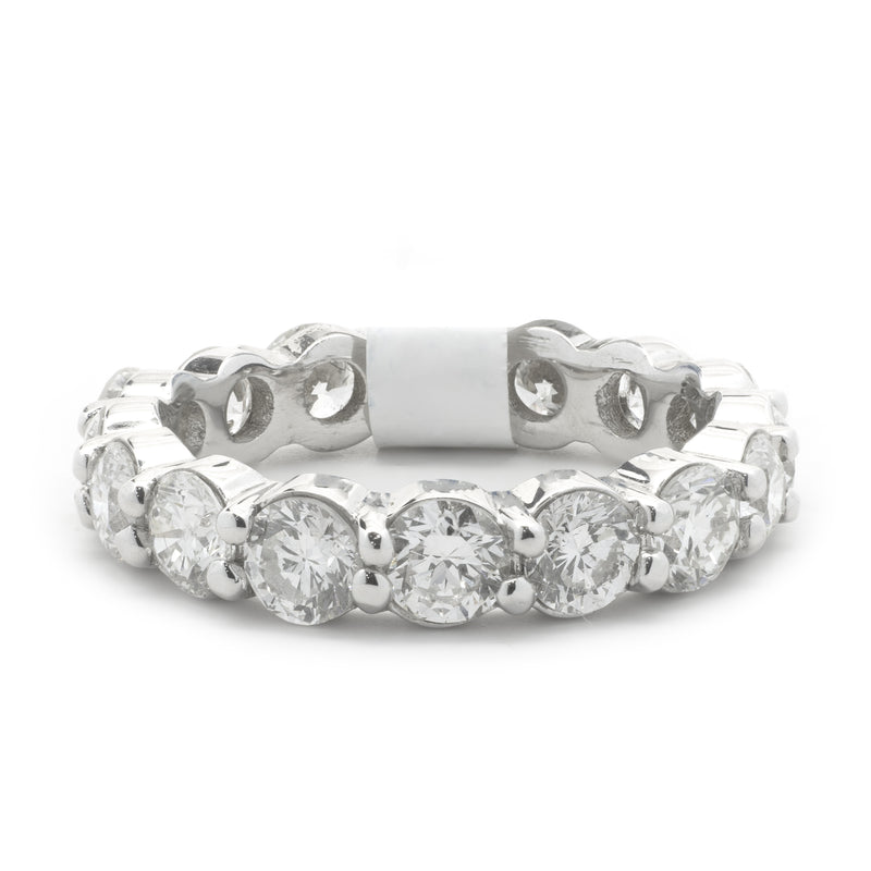 18 Karat White Gold Round Brilliant Diamond Eternity Band
