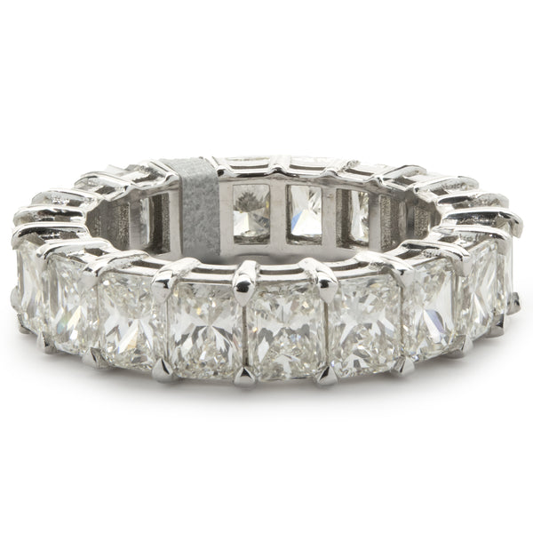 14 Karat White Gold Radiant Cut Diamond Band