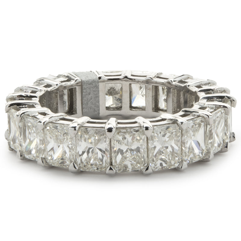 14 Karat White Gold Radiant Cut Diamond Band