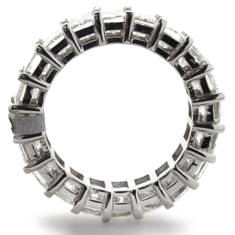 14 Karat White Gold Radiant Cut Diamond Band