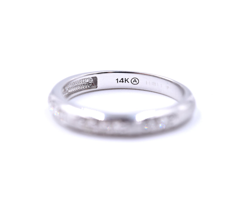 14k White Gold .24cttw Diamond Band