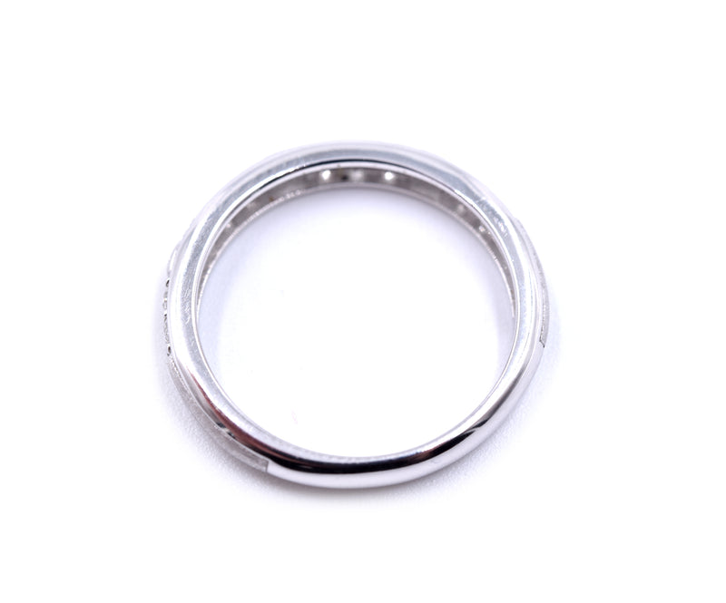 14k White Gold .24cttw Diamond Band