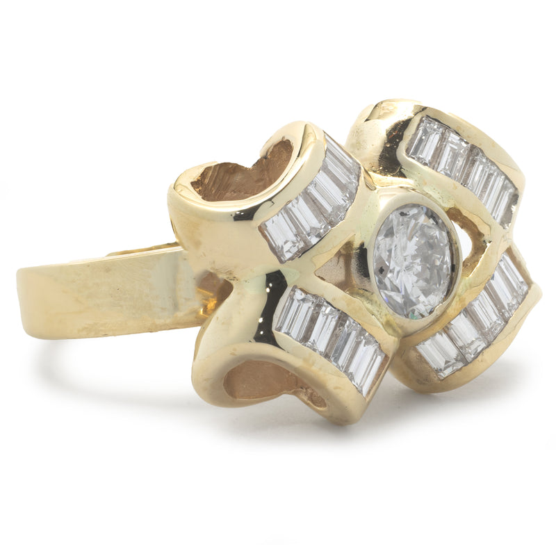 18 Karat Yellow Gold Diamond Bow Ring