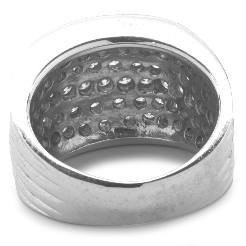 18 Karat White Gold Diamond Fashion Ring