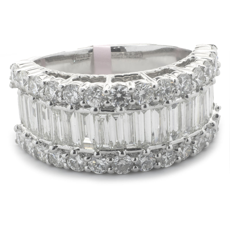 14 Karat White Gold Round and Baguette Diamond Ring