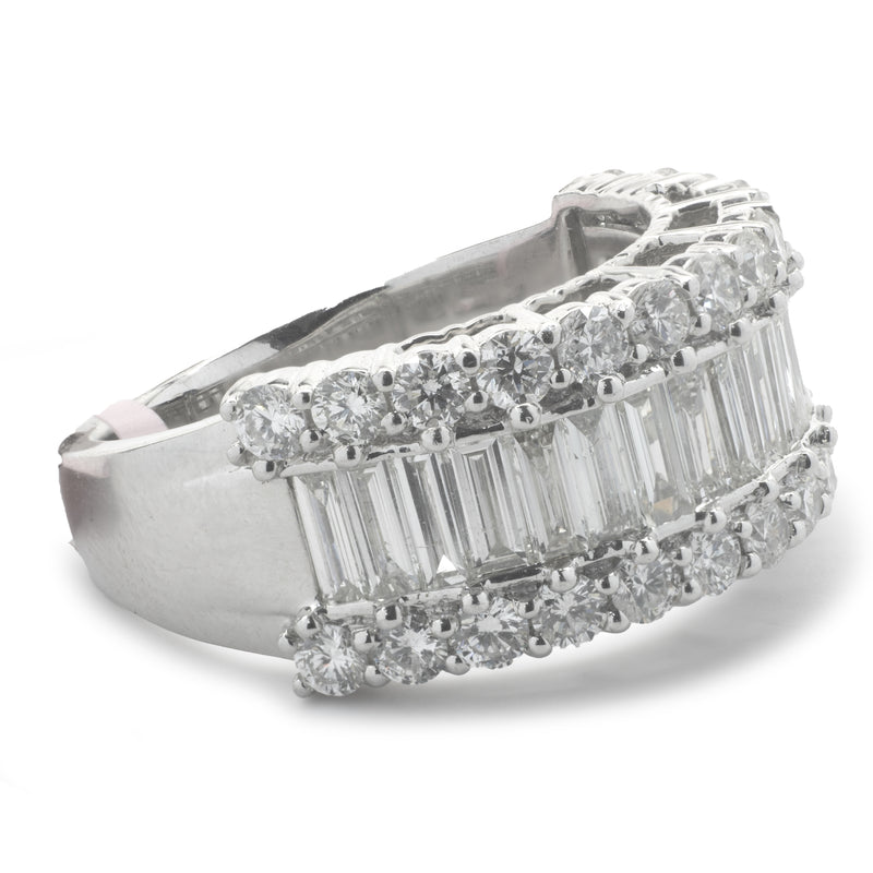 14 Karat White Gold Round and Baguette Diamond Ring