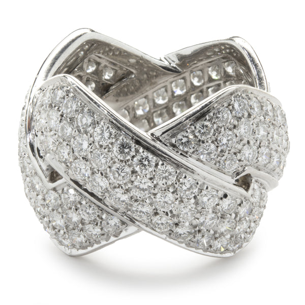 18 Karat White Gold Pave Diamond Z Crossover Band