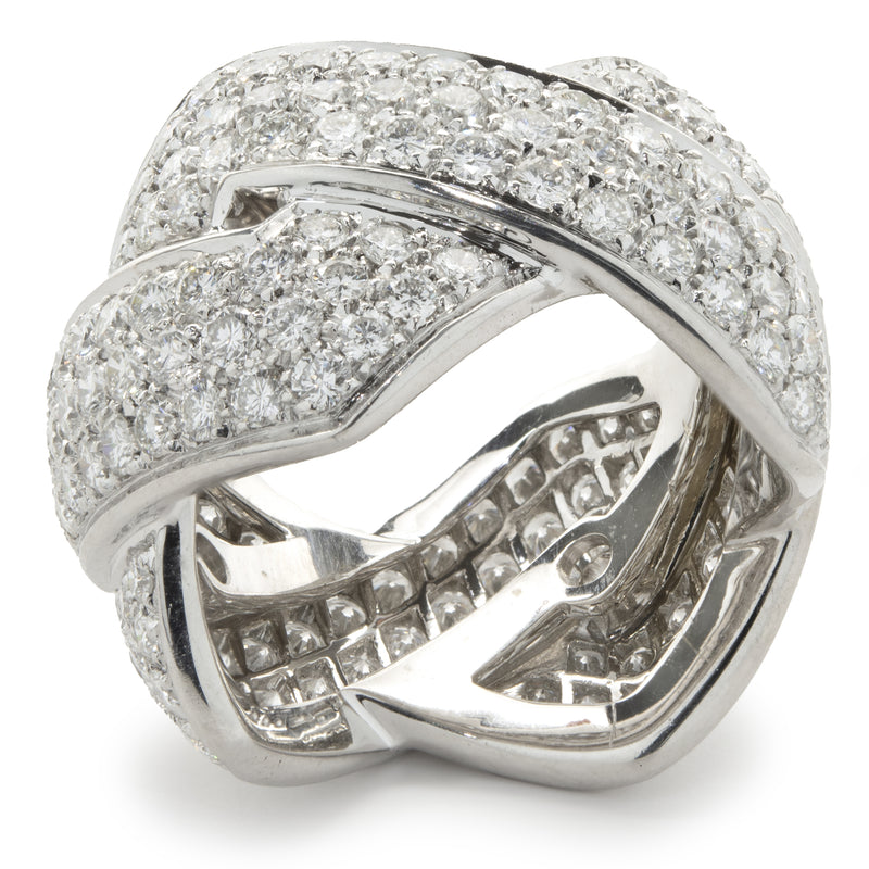 18 Karat White Gold Pave Diamond Z Crossover Band