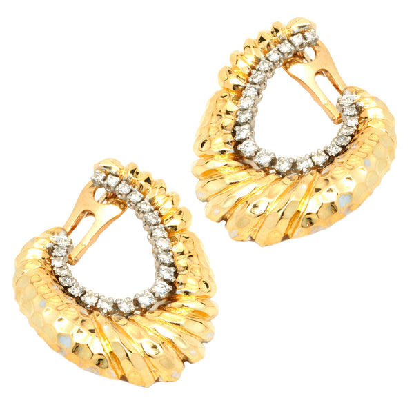 18 Karat Yellow Gold Faceted Ornate Diamond Oval Earrings