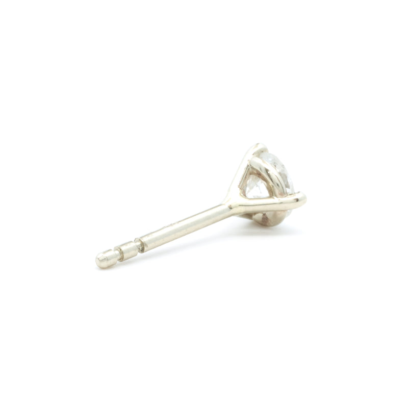 14 Karat White Gold Round Brilliant Diamond Stud Earrings