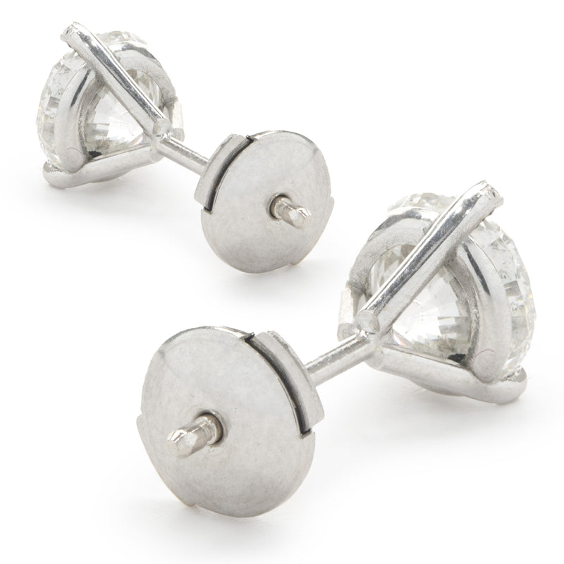 14 Karat White Gold Round Brilliant Cut Diamond Stud Earrings