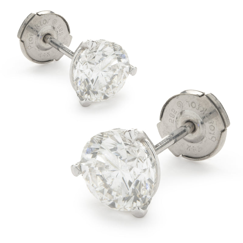 14 Karat White Gold Round Brilliant Cut Diamond Stud Earrings
