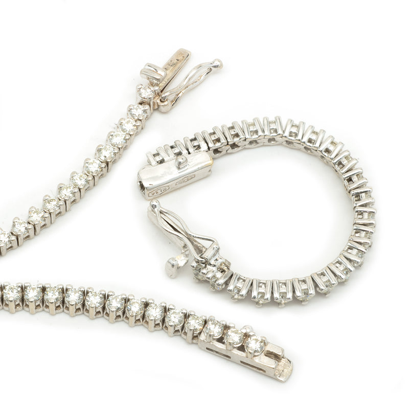 14 Karat White Gold Diamond Tennis Necklace with Reversible Diamond Center Piece and Extension