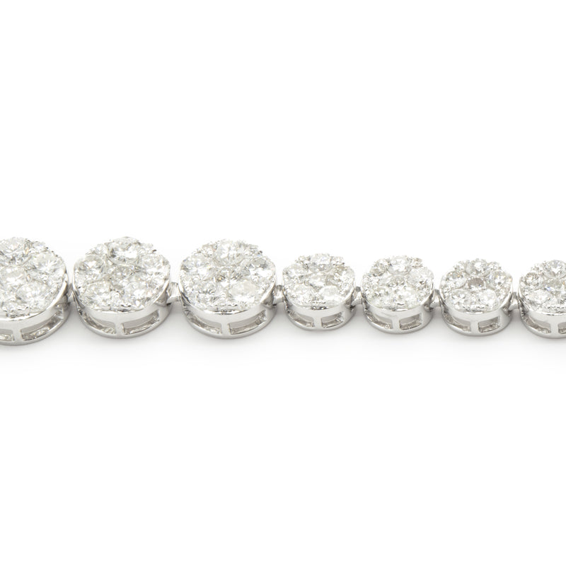 18 Karat White Gold Pave Diamond Graduated Collar Necklace