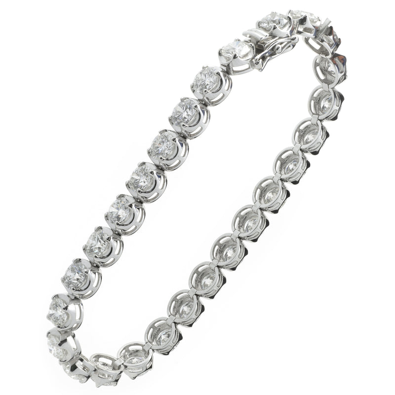 14 Karat White Gold Diamond Tennis Bracelet