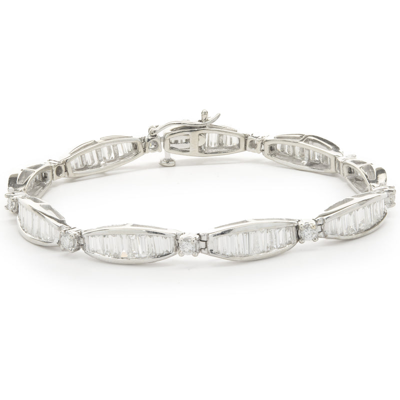 14 Karat White Gold Channel Set Baguette Diamond Link Bracelet