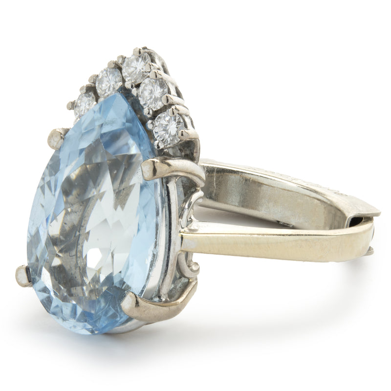 14k White Gold Diamond and Aquamarine Ring