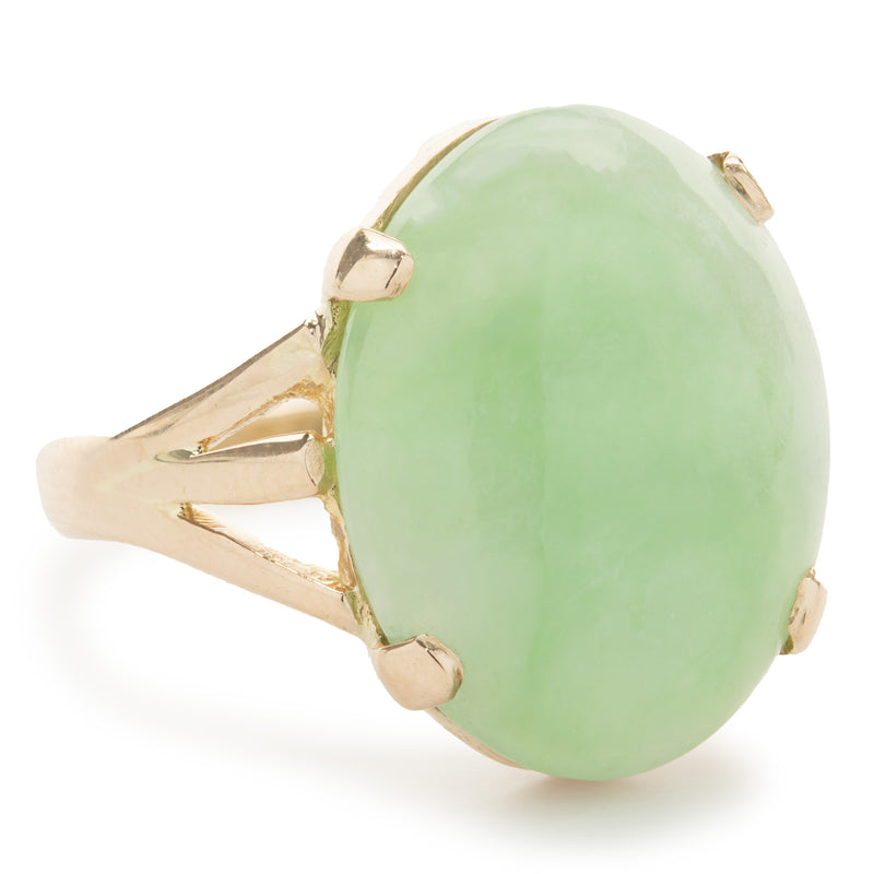 14 Karat Yellow Gold Vintage Jade Ring