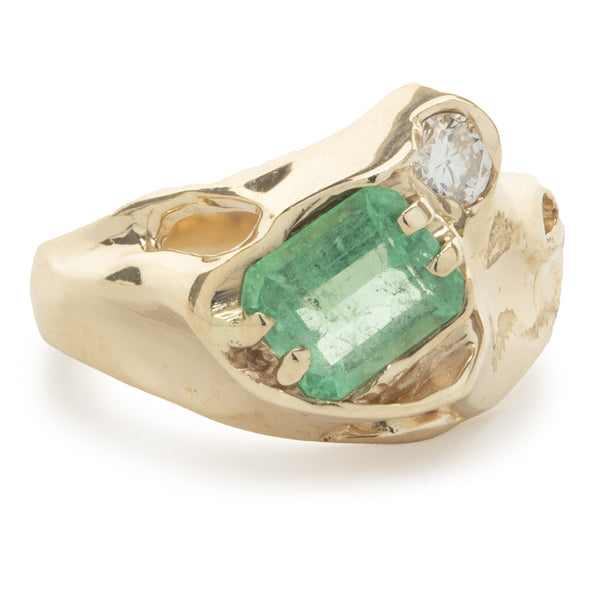 14 Karat Yellow Gold Fluorite and Diamond Freeform Ring