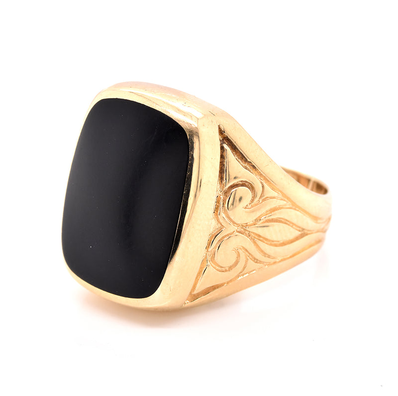 14 Karat Yellow Gold Vintage Black Onyx Signet Ring