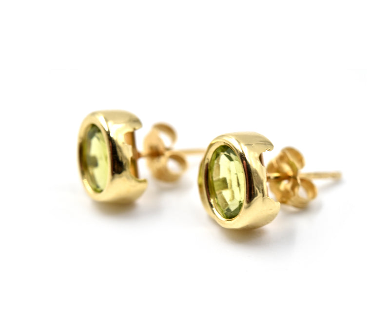 14k Yellow Gold Peridot Stud Earrings