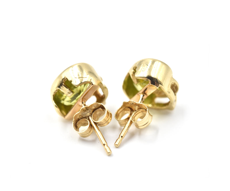14k Yellow Gold Peridot Stud Earrings