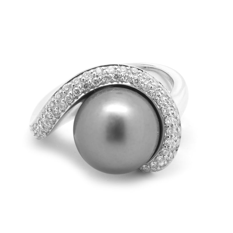 14 Karat White Gold Tahitian Pearl and Diamond Ring