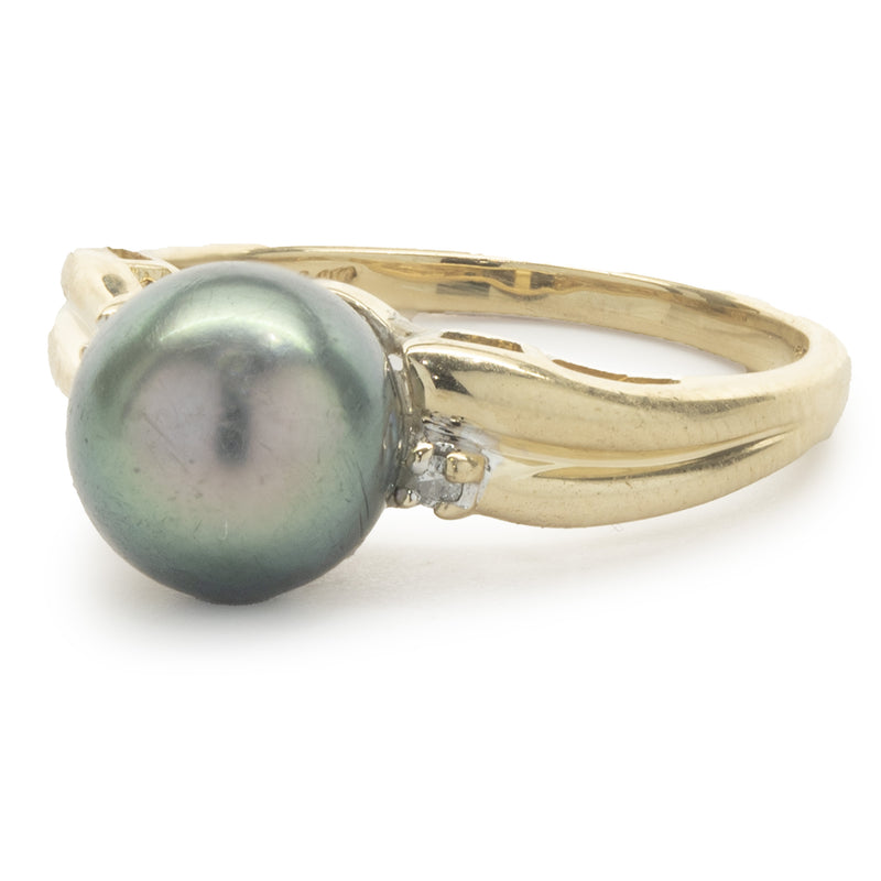 14 Karat Yellow Gold Tahitian Pearl and Diamond Ring