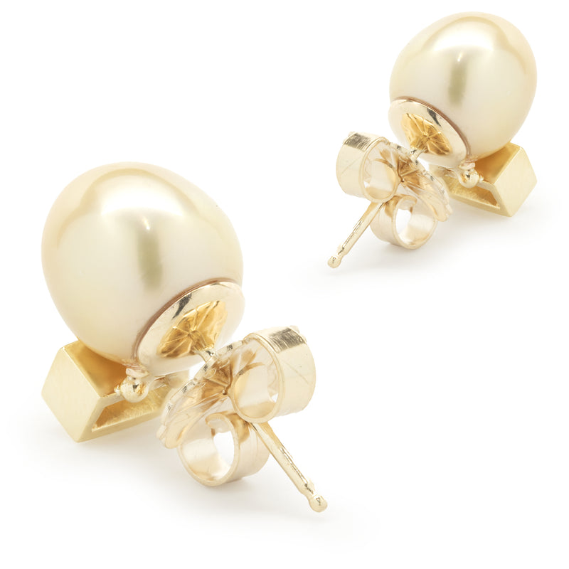 14 Karat Yellow Gold Golden Pearl and Diamond Stud Earrings