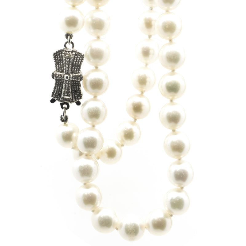 14 Karat White Gold Cultured Fresh Water Pearl Necklace