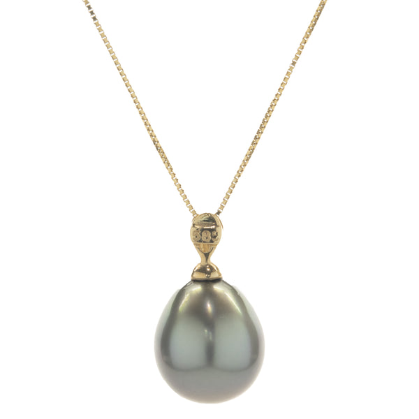 14 Karat Yellow Gold Tahitian Pearl Necklace