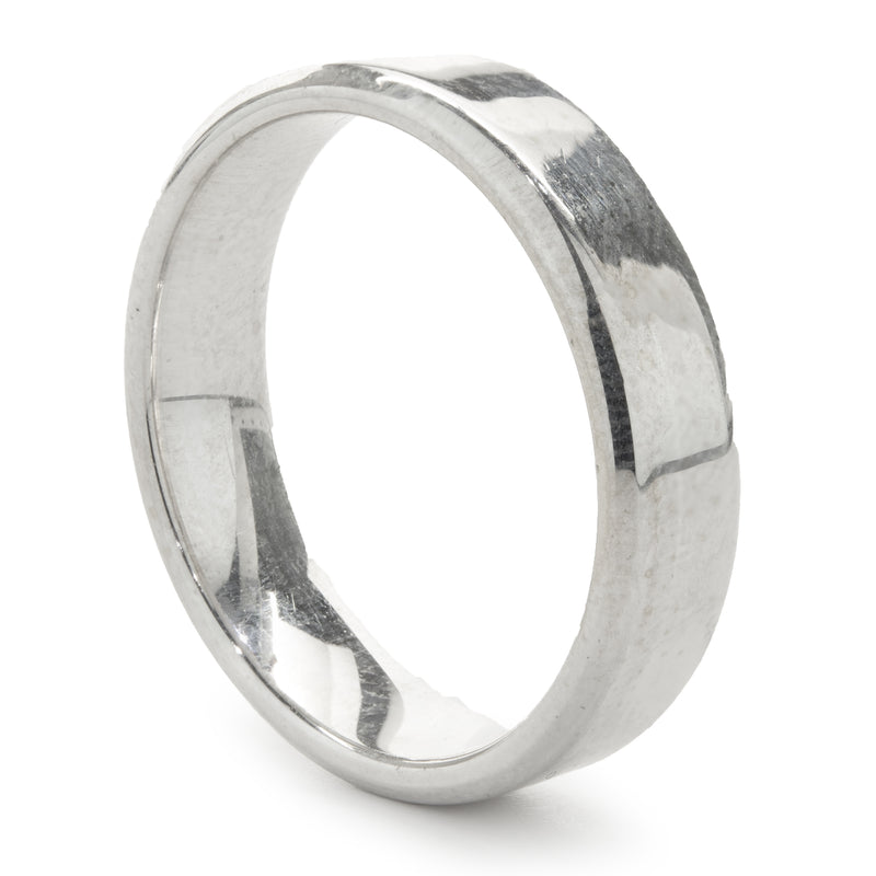 18 Karat White Gold 4MM Band
