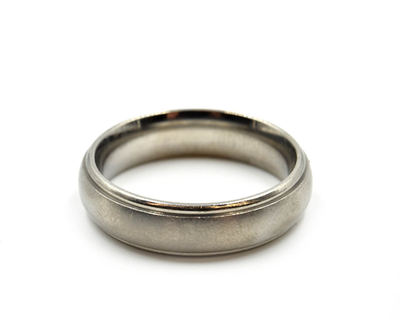 Gents Titanium 5mm Band with Brush Finish Size 10