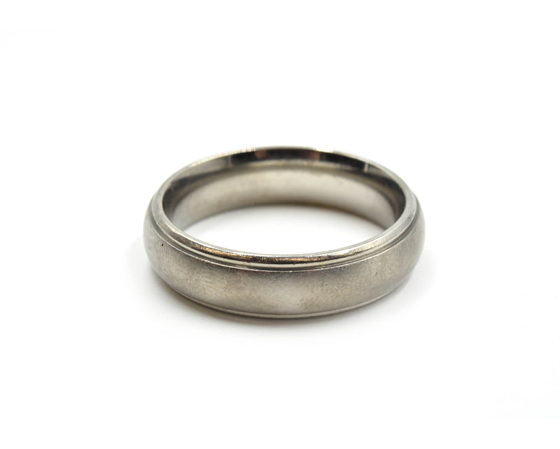 Gents Titanium 5mm Band with Brush Finish Size 10