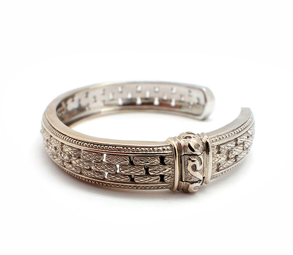 18k White Gold Judith Ripka Diamond Hinged Bangle Bracelet