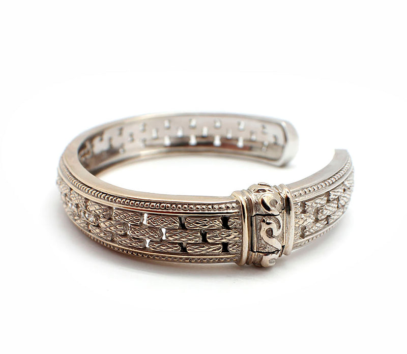 18k White Gold Judith Ripka Diamond Hinged Bangle Bracelet