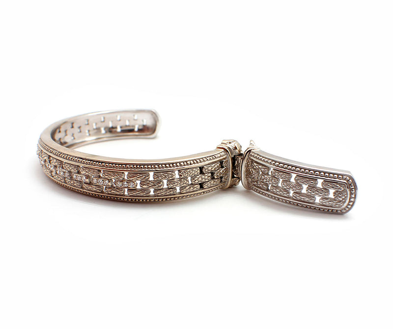 18k White Gold Judith Ripka Diamond Hinged Bangle Bracelet