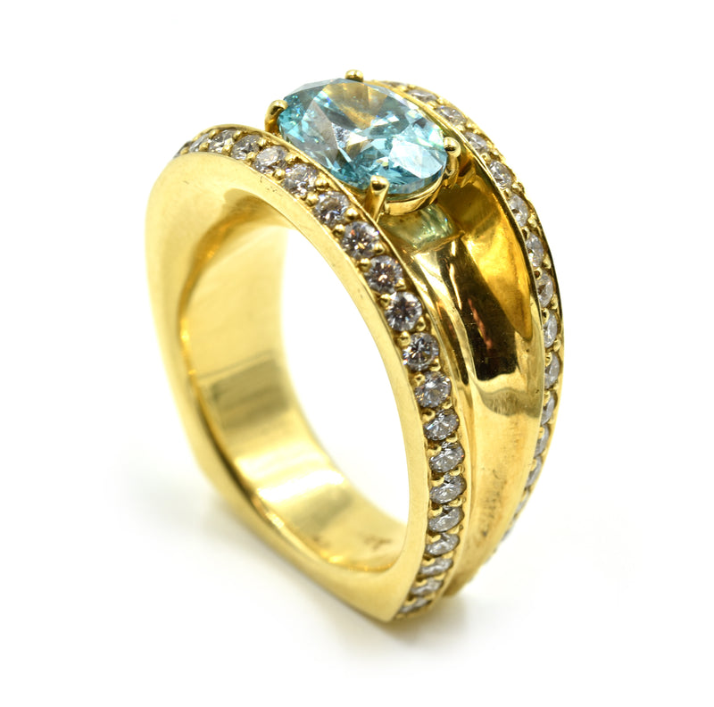 2.01 Carat Irradiated Oval Diamond with Accent Diamonds 18k Yellow Gold Ring